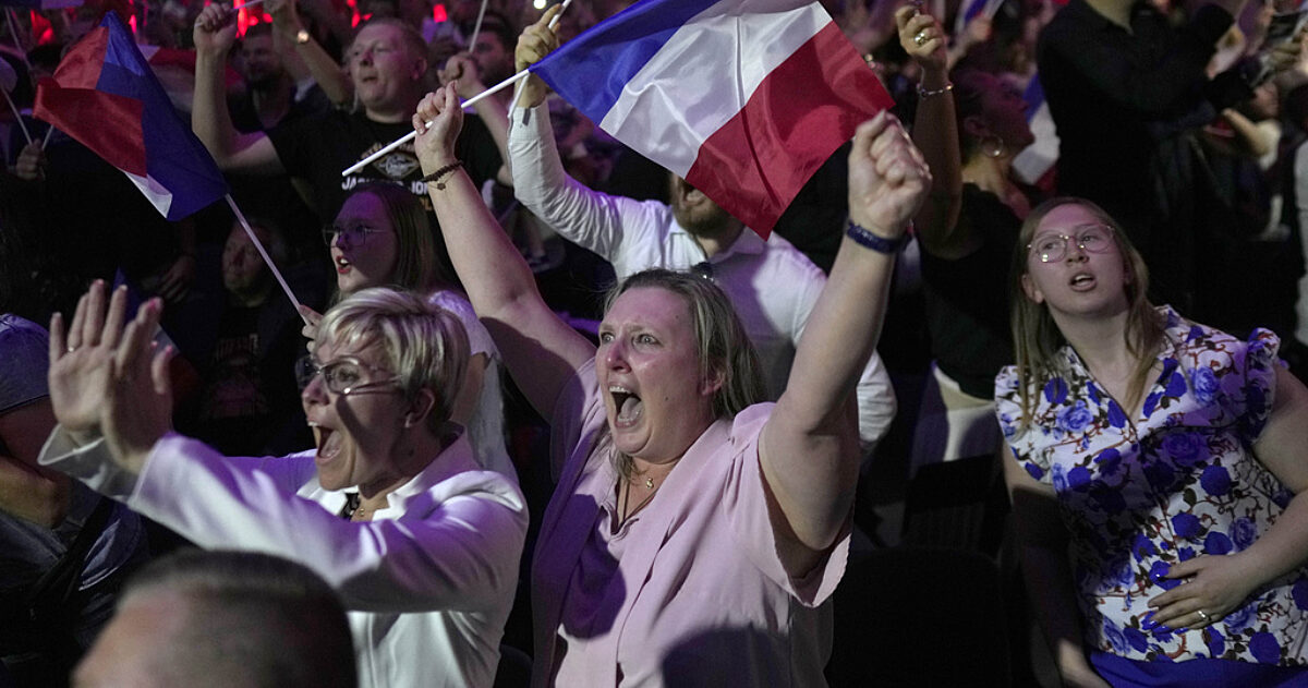 Le parti de droite arrive en tête au premier tour des élections françaises