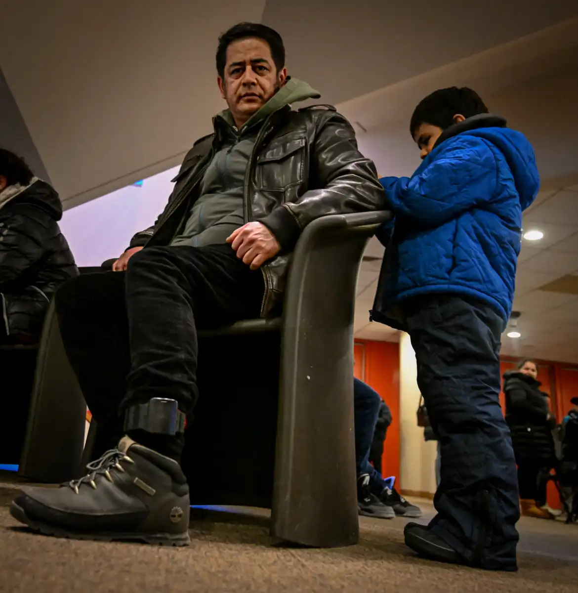 un-pere-de-manhattan-detenu-par-lice-se-bat-pour