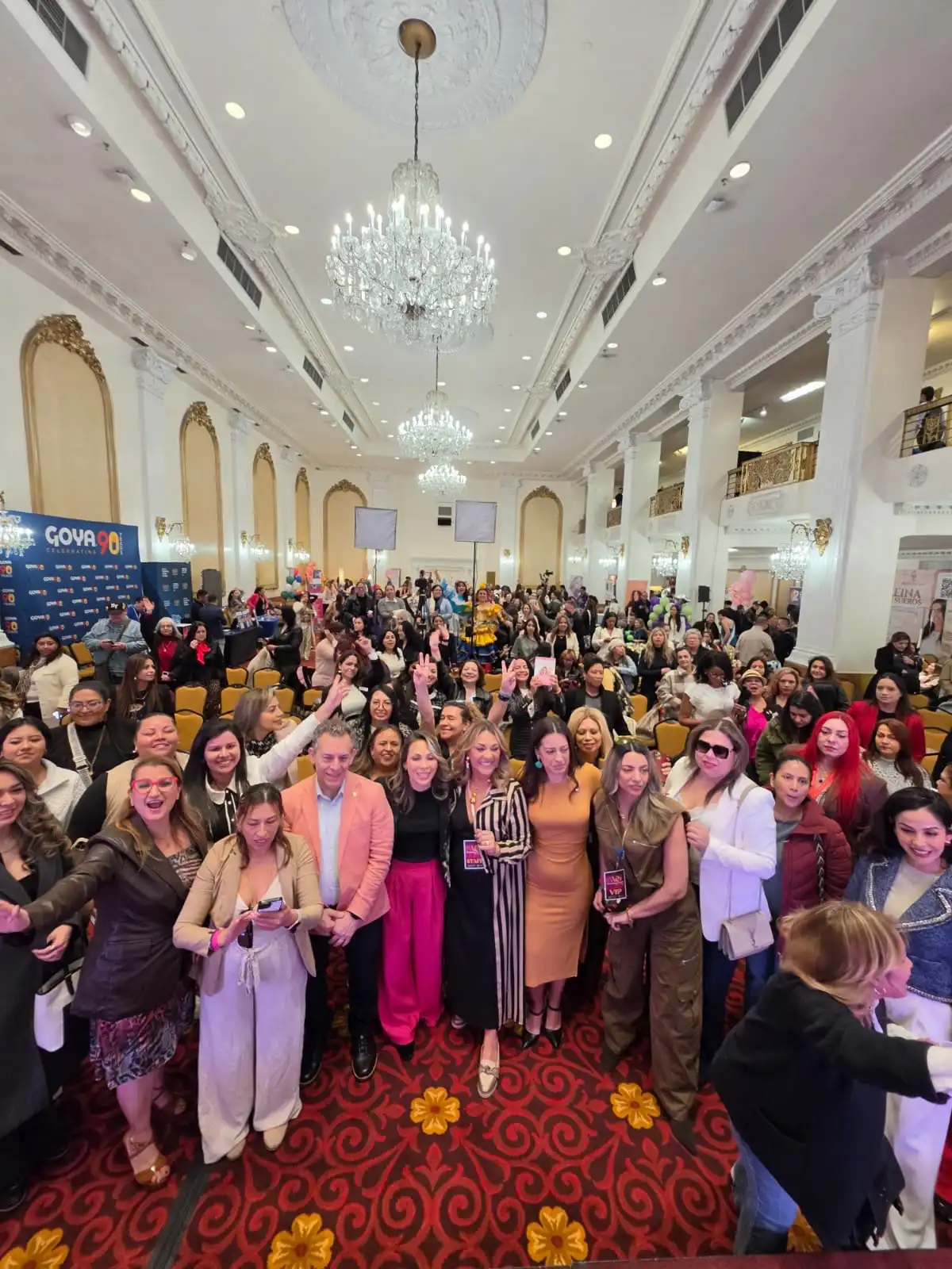 Événement brillant de Woman Empowerment qui promeut l'entreprise et le leadership des femmes