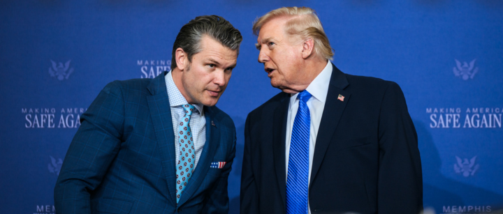 Trump lie l'aide de Biden à l'Ukraine à la demande de financement du Pentagone pour la guerre en Iran