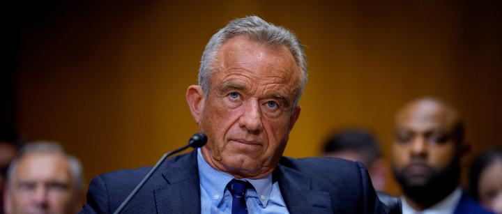 Chronologie des messages mixtes de RFK Jr. sur le vaccin contre la rougeole