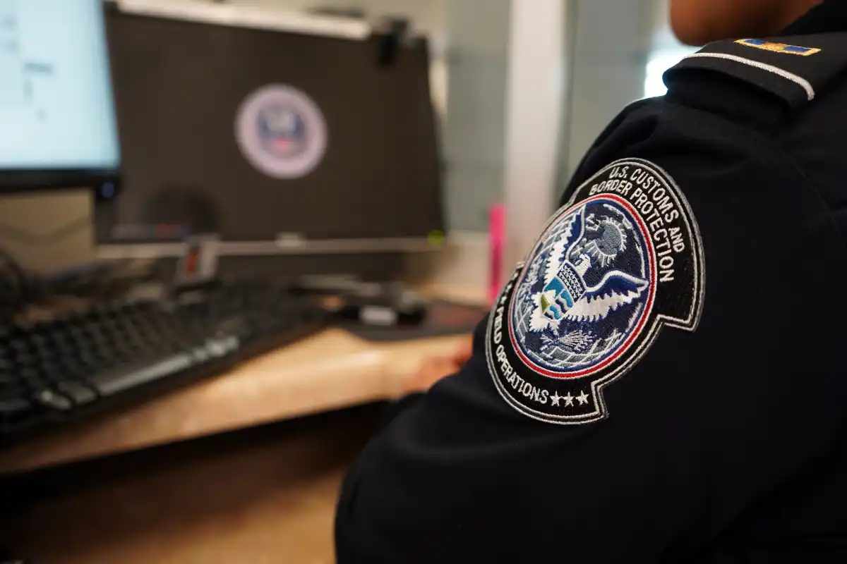 la-cour-federale-annule-la-suspension-des-visas-imposee-par