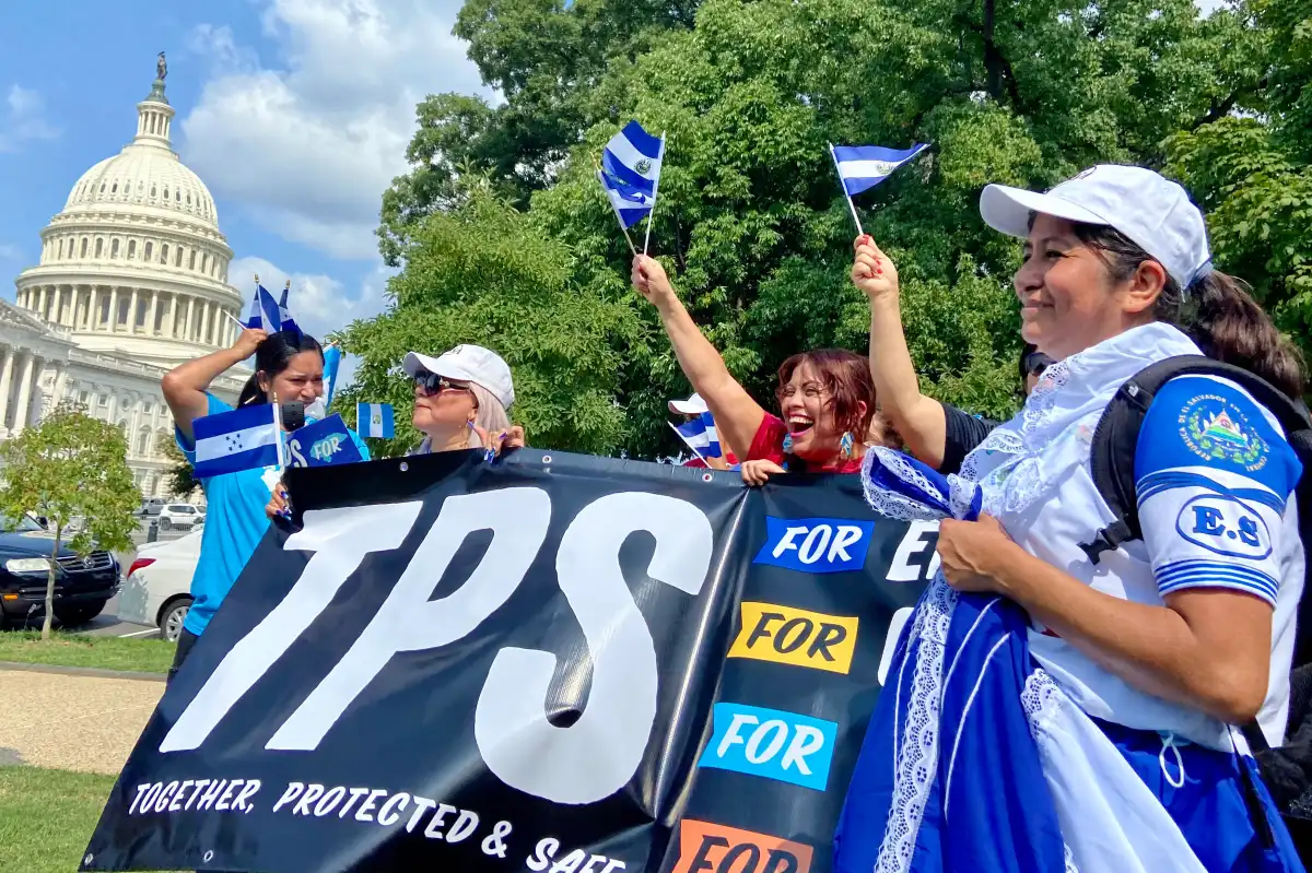 les-etats-unis-maintiennent-le-tps-en-vigueur-pour-les-salvadoriens