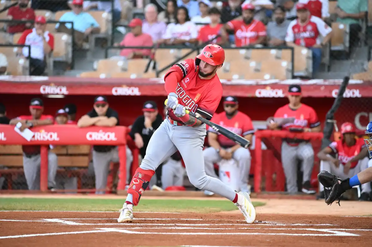 la-ligue-dominicaine-de-baseball-lidom-declenche-la-bataille-pour